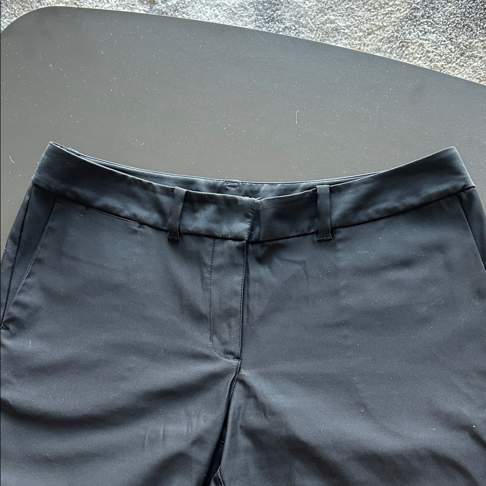 Nike Women’s Black Bermuda Golf Shorts* - Picture 3 of 6